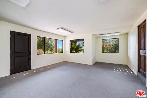 Other - 1382 Edgehill Pl, Pasadena, CA 91103 photo 6 of 10