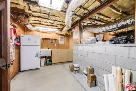 Other - 1382 Edgehill Pl, Pasadena, CA 91103 photo 7 of 10