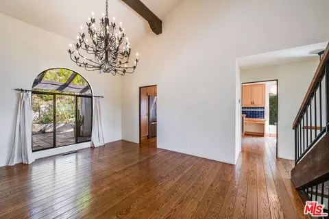 Dining - 1382 Edgehill Pl, Pasadena, CA 91103 photo 1 of 1