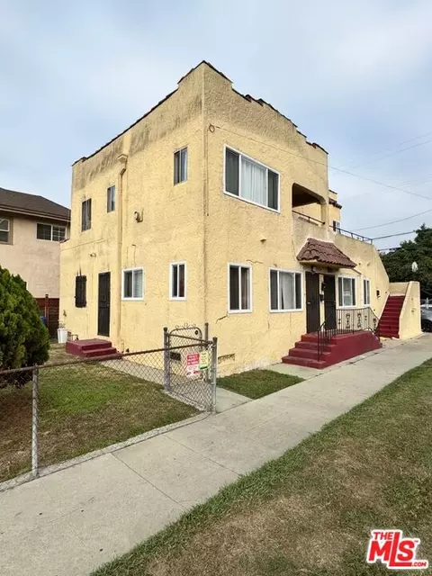 6217 S Halldale Ave, Los Angeles, CA 90047