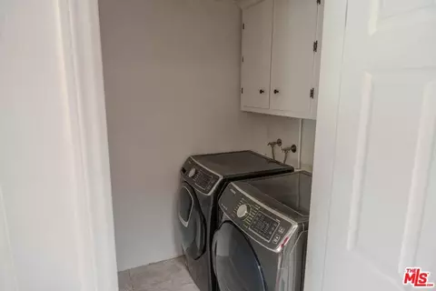 Other - 18643 Strathern St, Reseda, CA 91335 photo 5 of 7