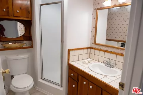 Bath - 18643 Strathern St, Reseda, CA 91335 photo 2 of 2