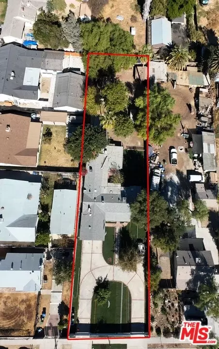 View/Area - 18643 Strathern St, Reseda, CA 91335 photo 2 of 2