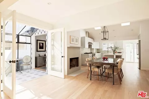 825 Coeur D Alene Ave, Venice, CA 90291