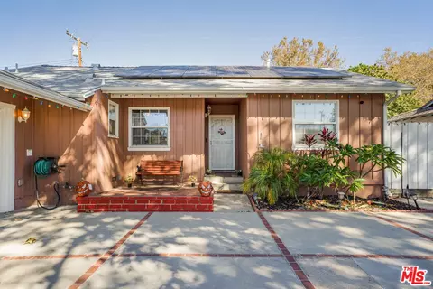 Exterior - 4141 Eileen St, Simi Valley, CA 93063 photo 4 of 7