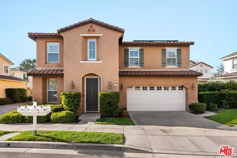 26951 Cape Cod Dr, Valencia, CA 91355 photo 2