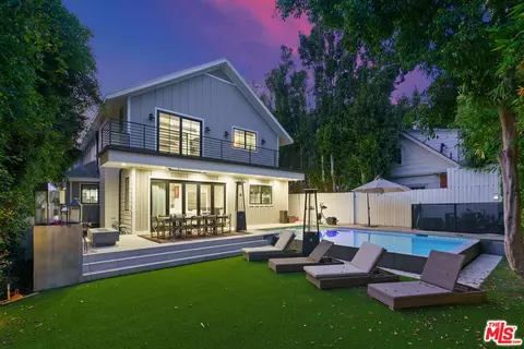 1738 Nichols Canyon Rd, Los Angeles, CA 90046