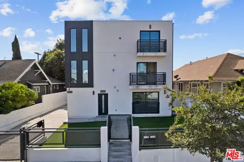 1110 W 40th Pl, Los Angeles, CA 90037