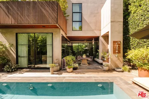 530 N La Jolla Ave, Los Angeles, CA 90048