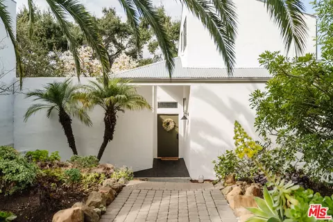 2002 Tuna Canyon Rd, Topanga, CA 90290