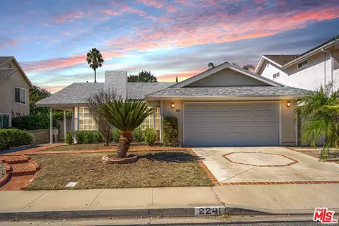 2241 Century Pl, Simi Valley, CA 93063