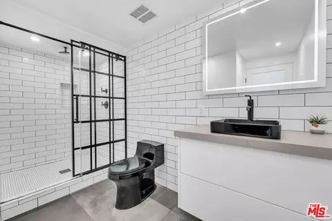 24 20th Ave, Venice, CA 90291 photo 11