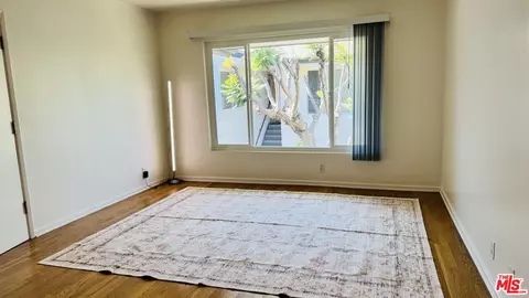912 6th St #8, Santa Monica, CA 90403