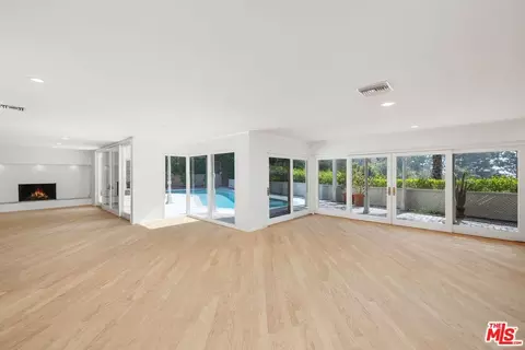 1700 Rising Glen Rd, Los Angeles, CA 90069