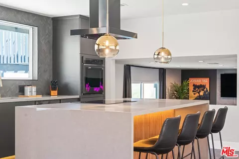 Kitchen - 61118 Prescott Trl, Joshua Tree, CA 92252 photo 1 of 2
