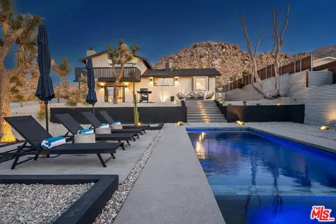 Exterior - 61118 Prescott Trl, Joshua Tree, CA 92252 photo 8 of 17