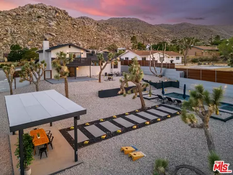 Exterior - 61118 Prescott Trl, Joshua Tree, CA 92252 photo 3 of 17