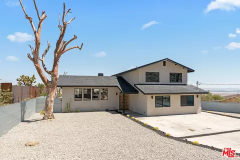 Exterior - 61118 Prescott Trl, Joshua Tree, CA 92252 photo 15 of 17