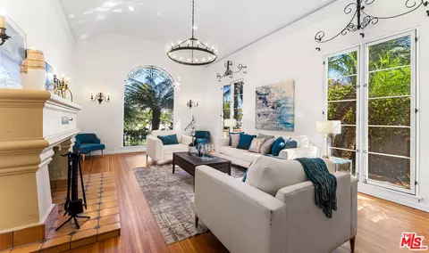 6300 Drexel Ave, Los Angeles, CA 90048