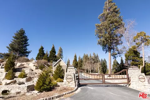 188 Mill Pond Rd, Lake Arrowhead, CA 92352