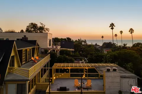 237 Mabery Rd, Santa Monica, CA 90402