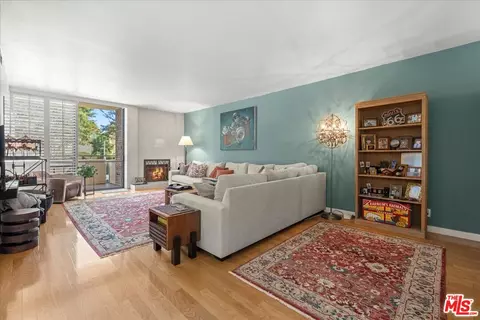 211 S Spalding Dr #N104, Beverly Hills, CA 90212