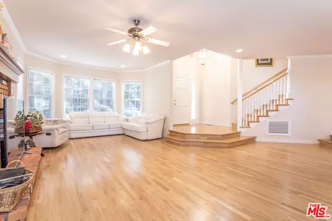 Living - 795 Zurich Dr, Lake Arrowhead, CA 92352 photo 1 of 3