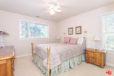 Bedroom - 795 Zurich Dr, Lake Arrowhead, CA 92352 photo 5 of 5
