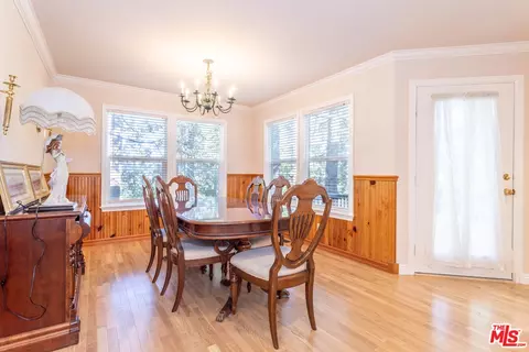 Dining - 795 Zurich Dr, Lake Arrowhead, CA 92352 photo 2 of 3