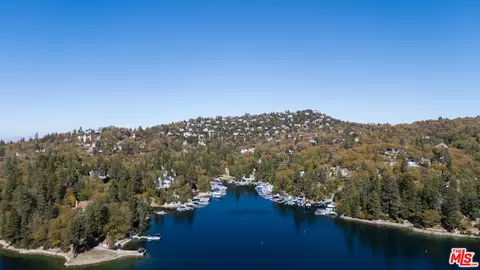 View/Area - 795 Zurich Dr, Lake Arrowhead, CA 92352 photo 1 of 1