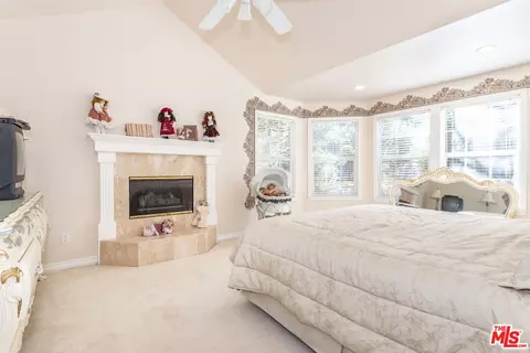 Bedroom - 795 Zurich Dr, Lake Arrowhead, CA 92352 photo 1 of 5