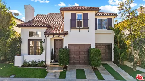 23334 Anacapa Ln, Valencia, CA 91354