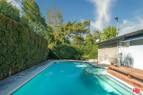 Exterior - 13238 Cumpston St, Sherman Oaks, CA 91401 photo 7 of 7