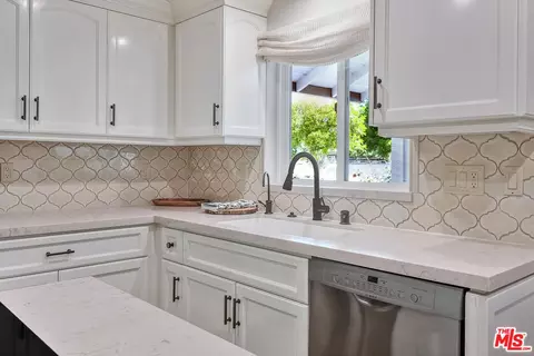Kitchen - 13238 Cumpston St, Sherman Oaks, CA 91401 photo 5 of 6