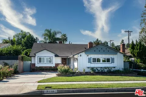 13238 Cumpston St, Sherman Oaks, CA 91401