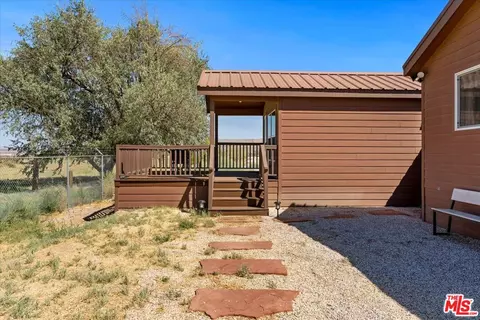 Exterior - 12055 Munsey Rd, Cantil, CA 93519 photo 3 of 7
