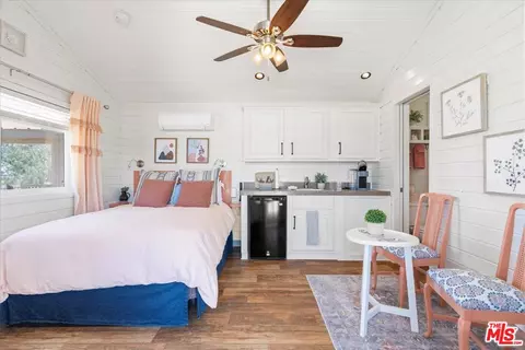 Bedroom - 12055 Munsey Rd, Cantil, CA 93519 photo 4 of 8