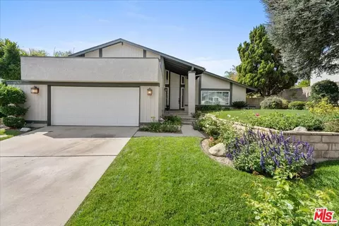 11717 Pala Mesa Dr, Porter Ranch, CA 91326 photo 2