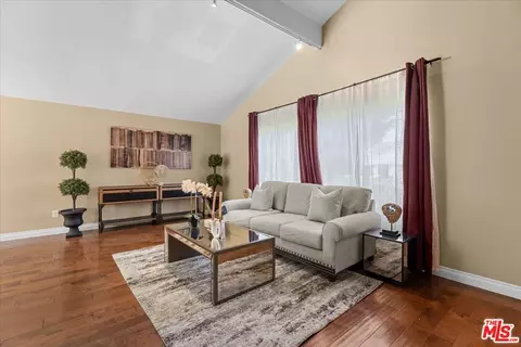 11717 Pala Mesa Dr, Porter Ranch, CA 91326 photo 10