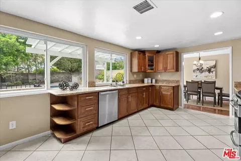 11717 Pala Mesa Dr, Porter Ranch, CA 91326 photo 14