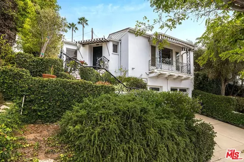 16177 Alcima Ave, Pacific Palisades, CA 90272