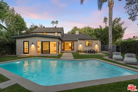 7401 Costello Ave, Van Nuys, CA 91405 photo 1