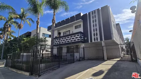 4942 Rosewood Ave, Los Angeles, CA 90004
