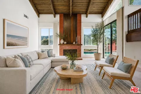 16999 Avenida De Santa Ynez, Pacific Palisades, CA 90272
