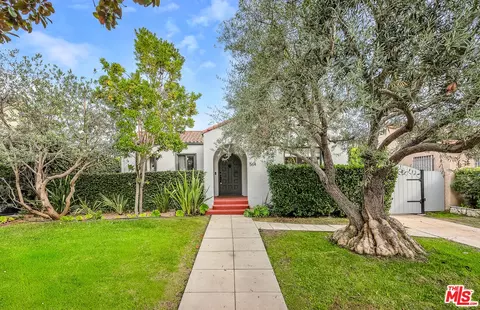 564 N Irving Blvd, Los Angeles, CA 90004