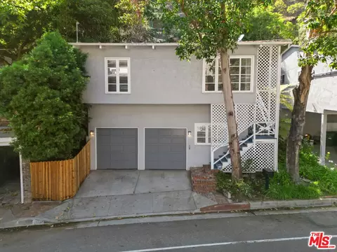 1113 N Beverly Glen Blvd, Los Angeles, CA 90077