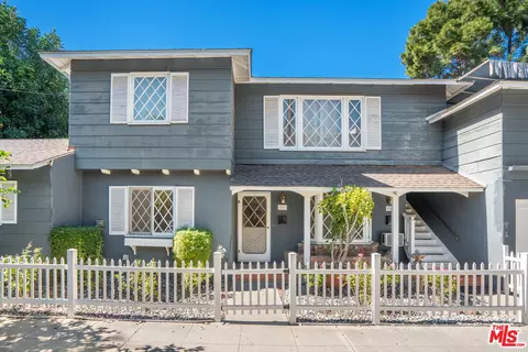 12334 Moorpark St, Studio City, CA 91604