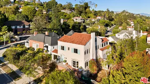 2242 N Catalina St, Los Angeles, CA 90027