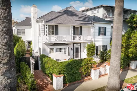 439 S Palm Dr, Beverly Hills, CA 90212