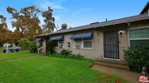 Exterior - 1105 W Clark Ave, Burbank, CA 91506 photo 6 of 10